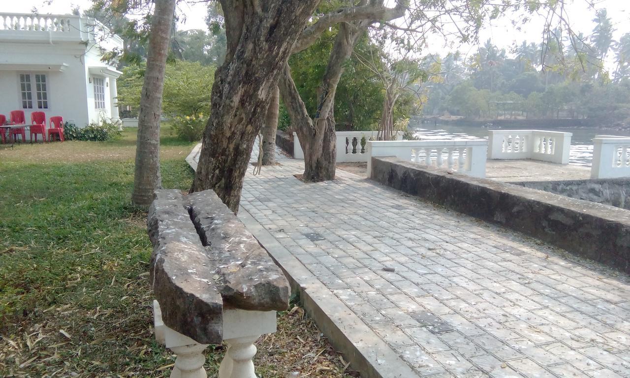 Muziris Harbour View Hotel Kochi Kültér fotó